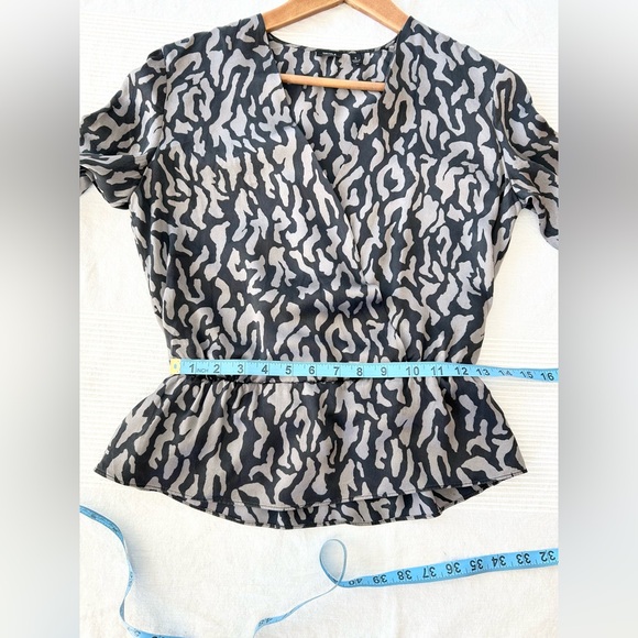 Aritzia Talula Silk Blouse - Picture 9 of 10